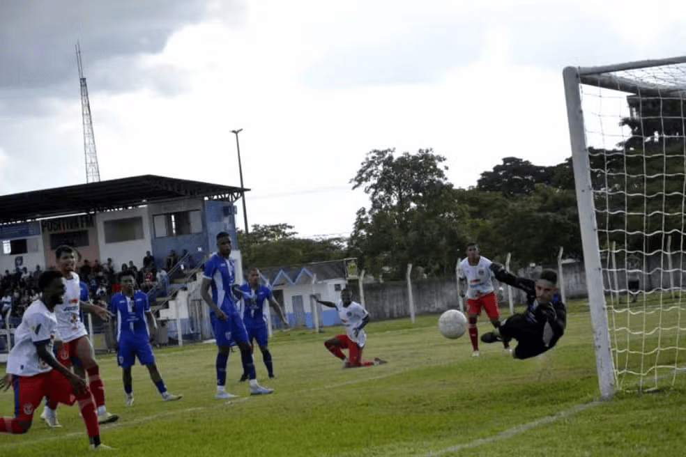 VEC e União Cacoalense empatam em 0 a 0 — Foto: Rogério Perucci/Folha do Sul