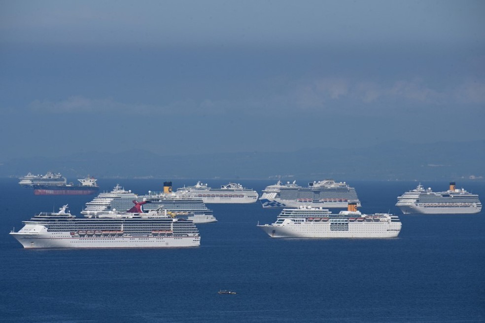 CORONAVÍRUS: 200 mil marinheiros estão confinados em navios por causa da pandemia