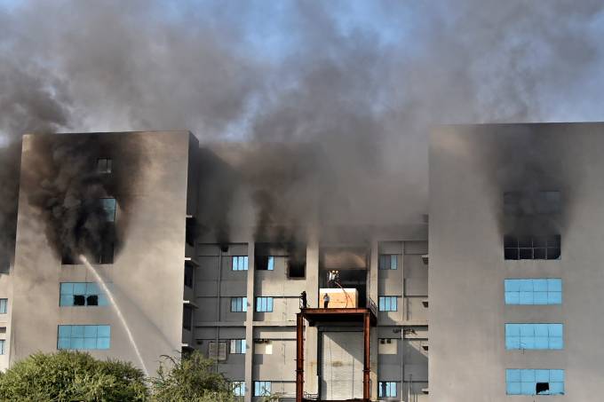 MISTÉRIO: Incêndio atinge sede da maior fabricante de vacinas do mundo