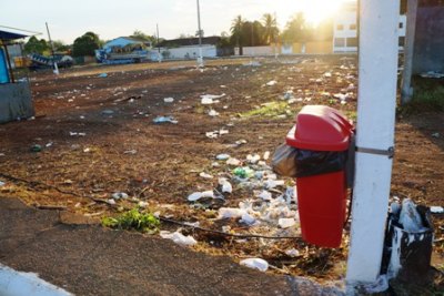 CAPITAL ESQUECIDA? - Lixo e abandono revoltam portovelhenses