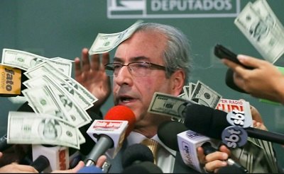 Cunha é suspeito de usar contas no exterior para repassar propinas