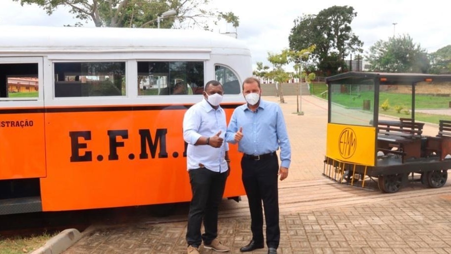 HISTÓRIA: Vereador Vanderlei Silva participa da entrega de Litorina na EFMM