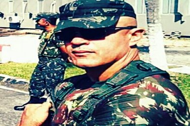 Militar mata filho autista, agride esposa e anuncia crimes no Facebook