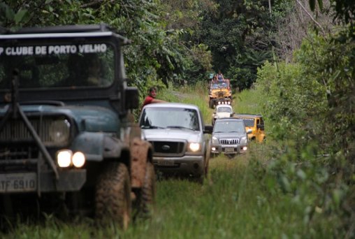 Jeep Clube promove a “Trilha da Solidariedade” 