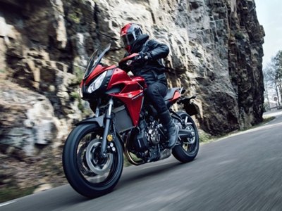 Yamaha Tracer 700 vem em 2017