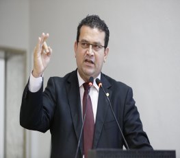 Ezequiel volta a criticar qualidade do fornecimento de energia em Machadinho