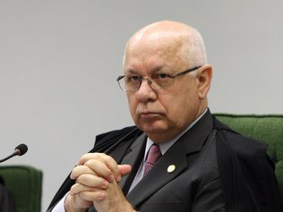 Supremo deixa para fevereiro análise sobre o afastamento de Cunha