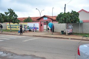 Ladrões furtam cantina de escola por duas vezes e tentam incendiá-la