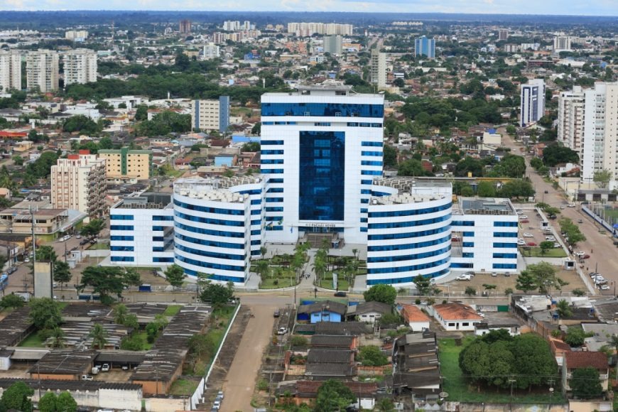 PODERES FECHADOS: Órgãos públicos estaduais e de justiça não abrem nesta sexta-feira (03)