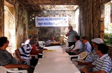 PATRIMÔNIO HISTÓRICO – Associação Rio Madeira realiza manifestação dentro das ruínas da antiga Câmara Municipal – Fotos e vídeo