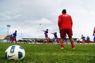 Ji-Paraná e VEC decidem 1º turno hoje no Biancão