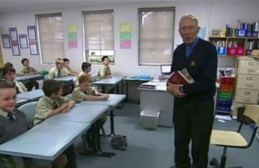 Aos 99 anos, australiano é o professor mais velho do mundo