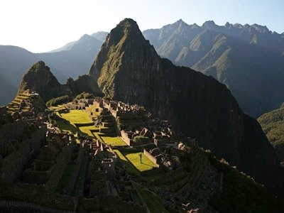 Turista cai de penhasco em Machu Pichu ao tentar fazer Selfie