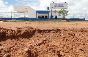 MONTE NEGRO – Motoristas não podem chegar até novo prédio do DETRAN – Fotos 