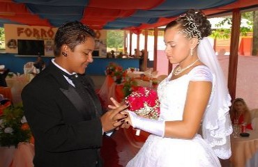 Município do interior de Rondônia realiza primeiro evento público com casamento homoafetivo – Confira fotos