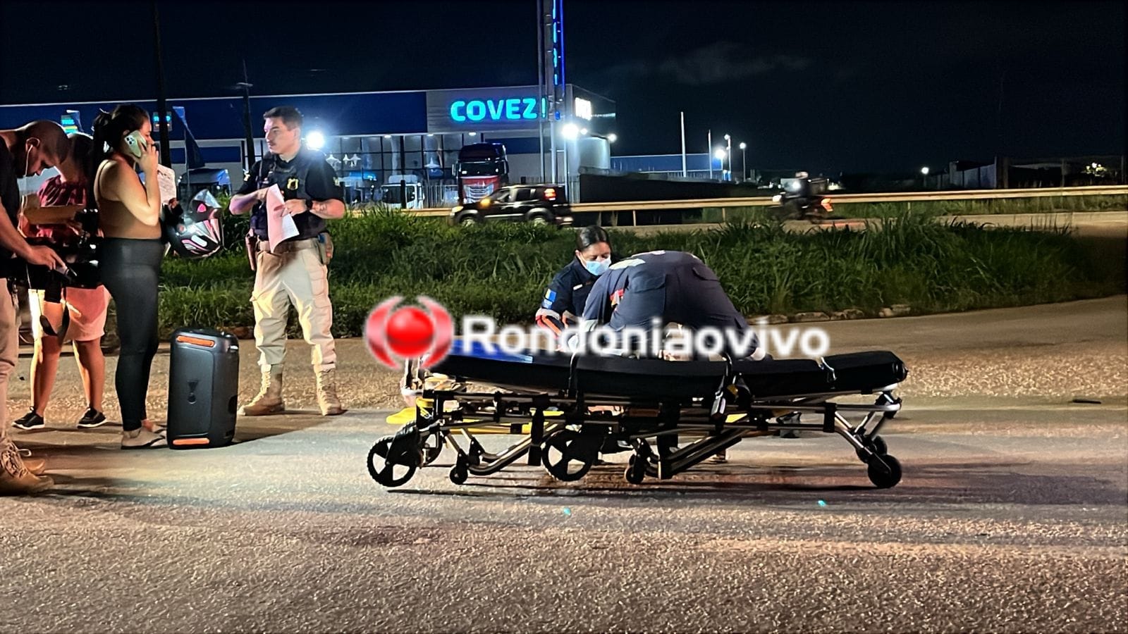 NA BR-364: Batida envolvendo carro e moto deixa homem ferido 