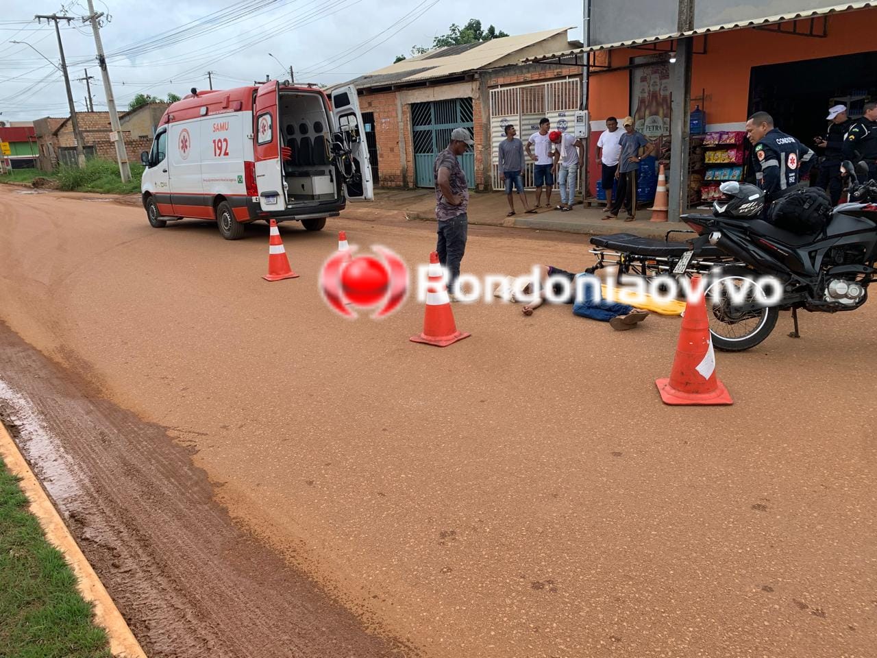 URGENTE: Motorista foge após atropelar gravemente jovem na capital 