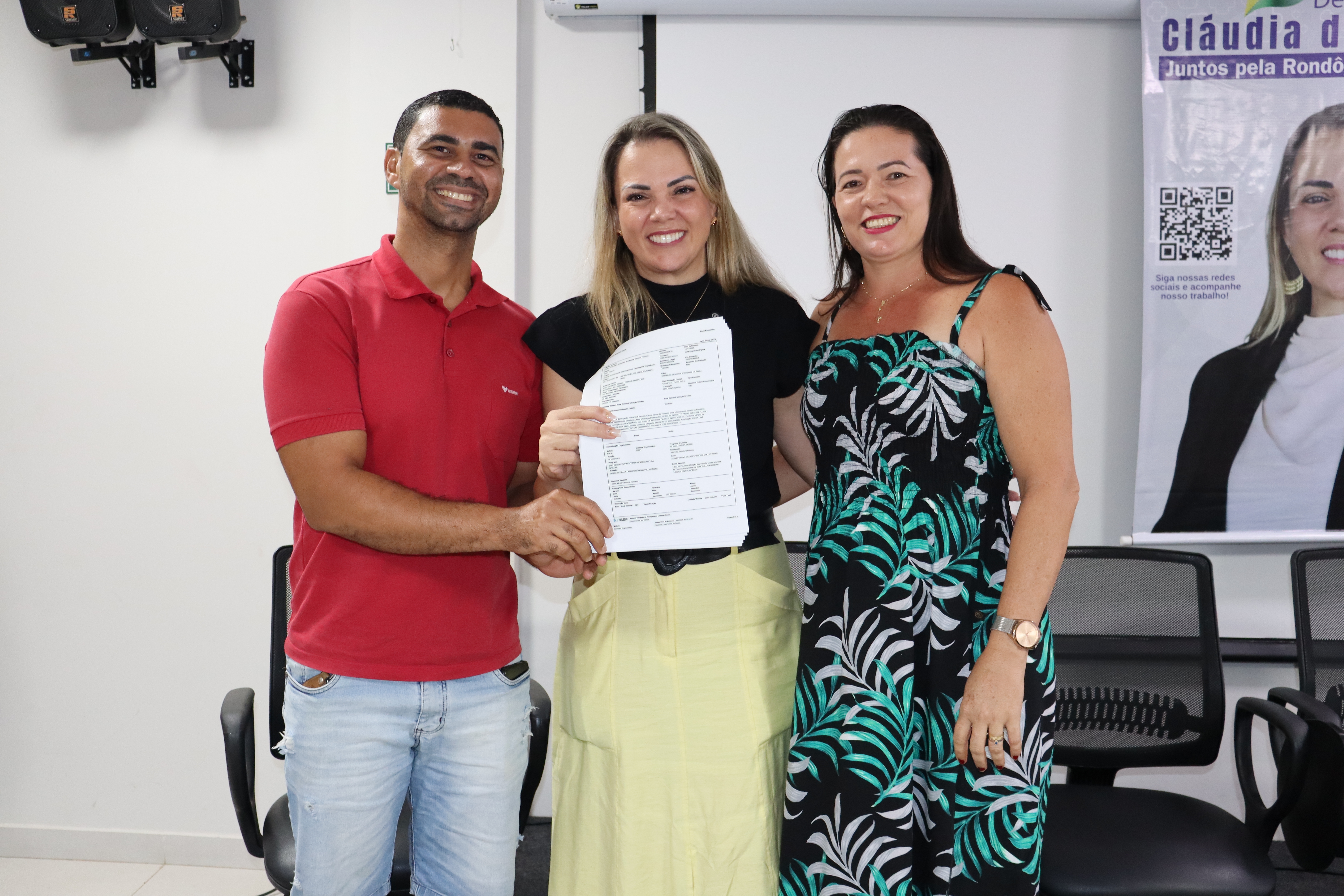 CLAÚDIA DE JESUS: Emenda de deputada garante pagamento de R$ 350 mil ao Instituto Padre Ezequiel