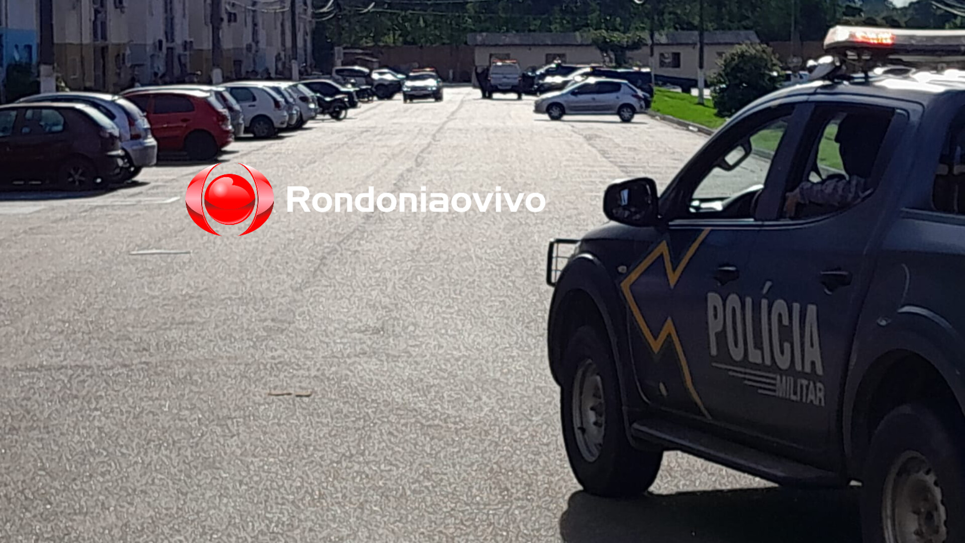 URGENTE: Homem é agredido e baleado por grupo criminoso em condomínio 