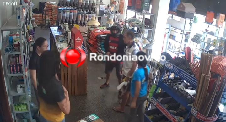 VÍDEO: Ladrão com camisa do Flamengo invade loja e faz arrastão na Imigrantes 