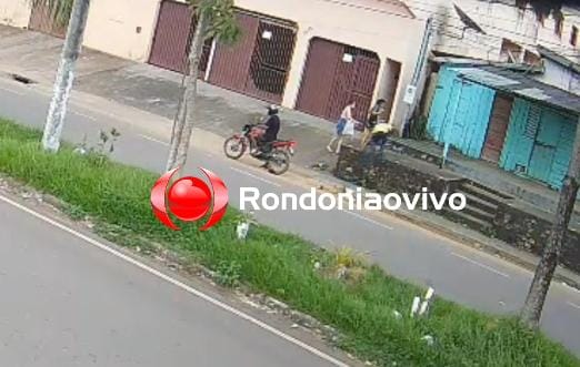 DUPLA DE MOTO: Vídeo registra assalto contra duas jovens na região Central 