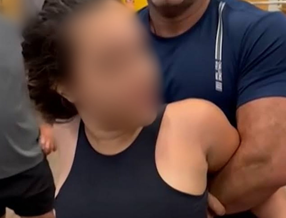 COBRANÇA DE PENSÃO: Homem é acusado de segurar ex-mulher para atual esposa bater