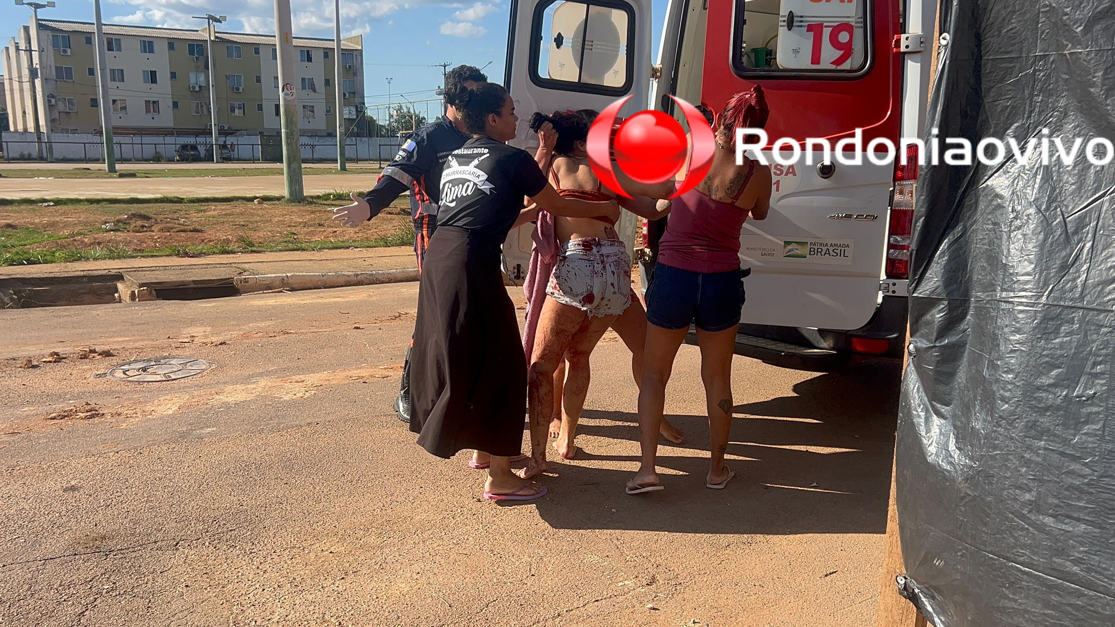 ORGULHO DO MADEIRA: Garota ferida pela companheira pula de ambulância e recusa atendimento