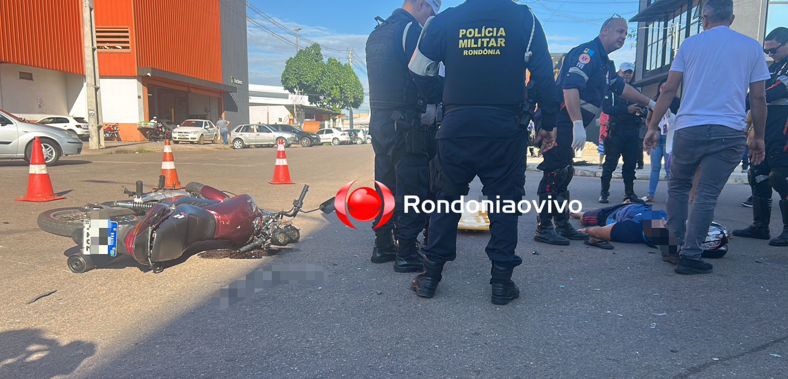 VÍDEO: Jovem quebra a perna e braço em grave acidente quando ia entregar moto vendida