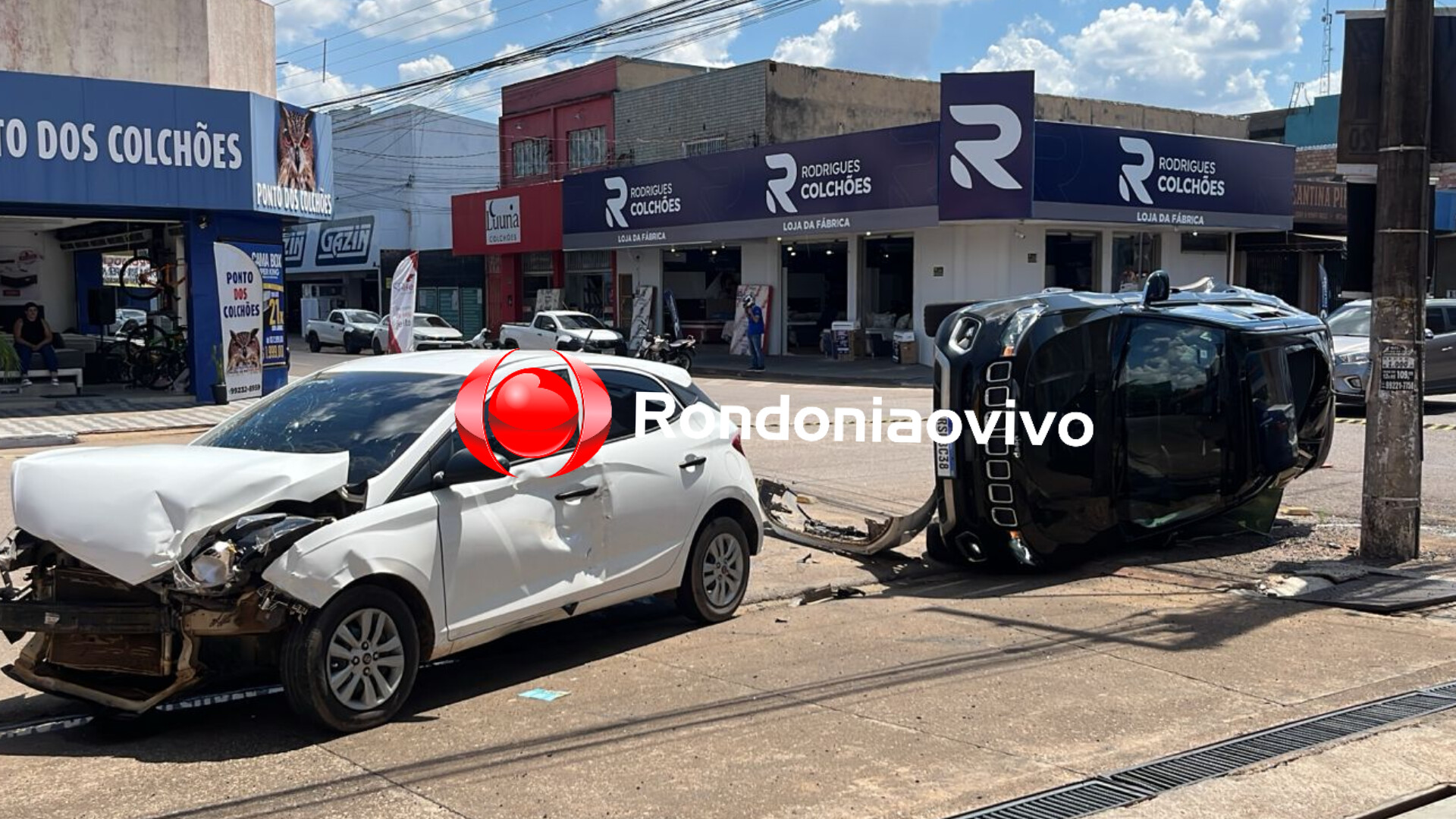 URGENTE: Mãe e filha ficam feridas em mais um grave capotamento 