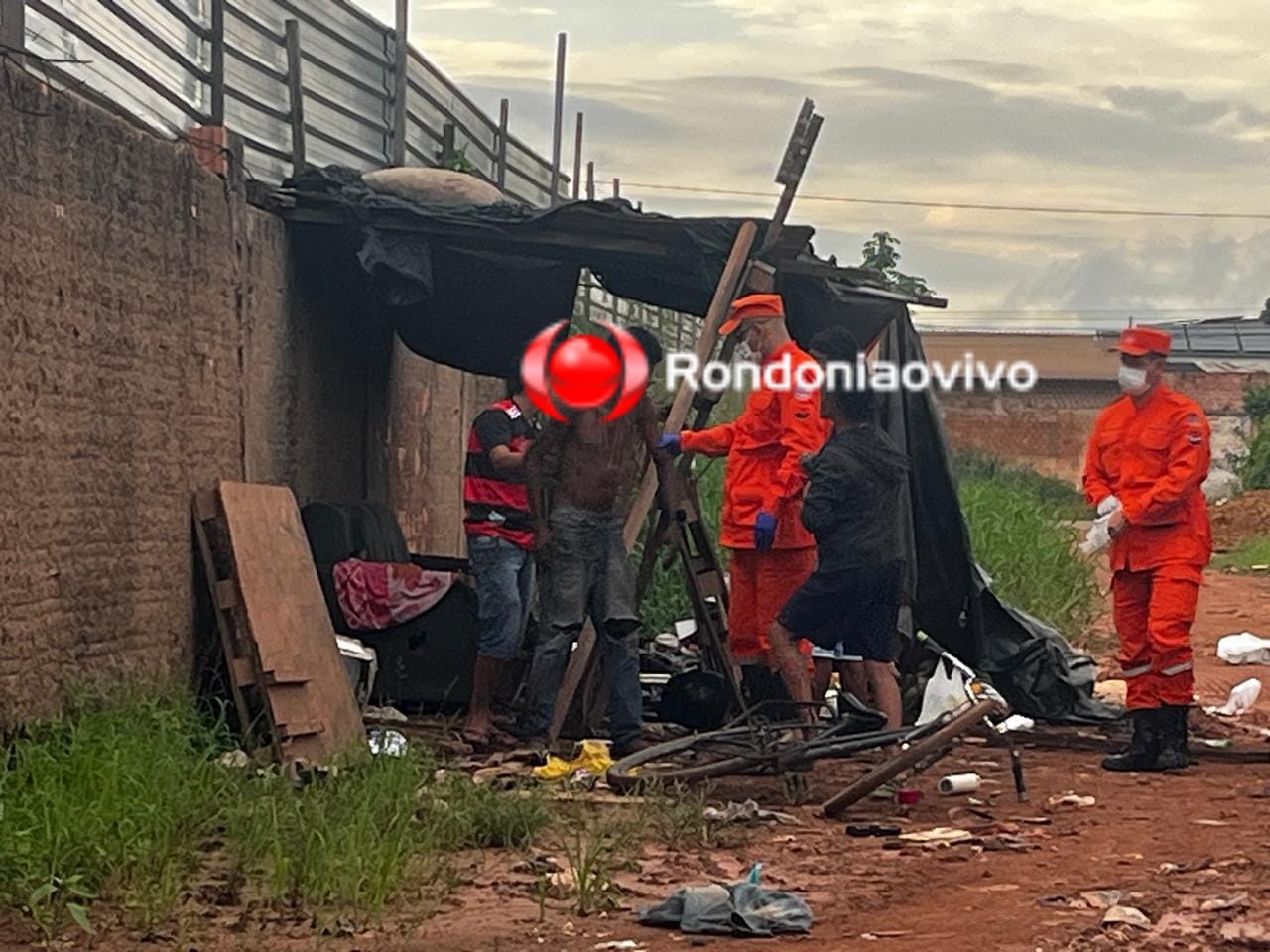 NAS COSTAS: Homem é alvo de ataque na zona Leste da capital 