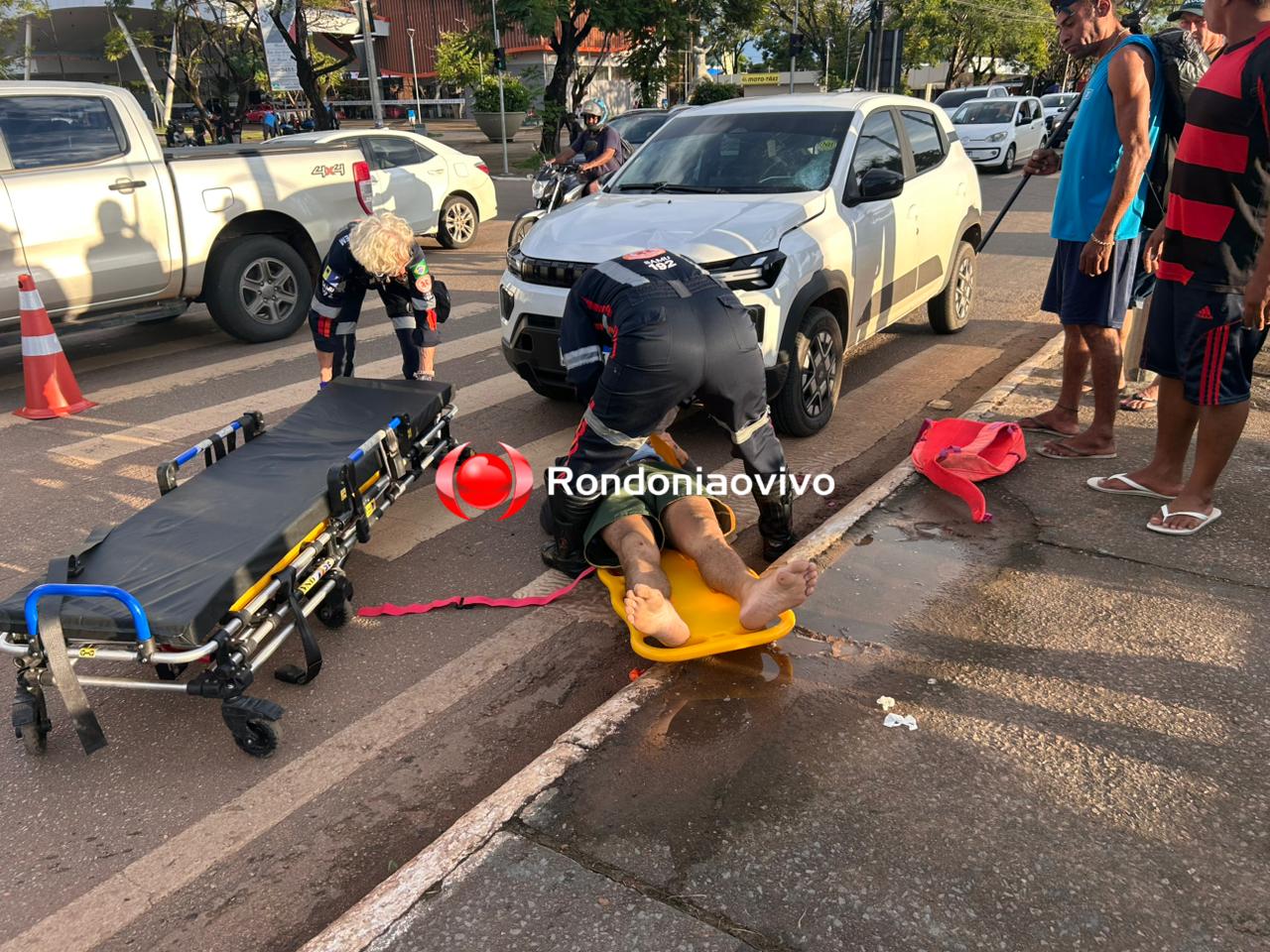 VÍDEO: Ciclista fica em estado grave após atropelamento na Jorge Teixeira