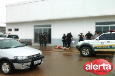 ARIQUEMES - Homem é executado a tiros em via pública 