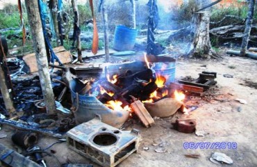 VÍDEO EXCLUSIVO - Indios Cinta Larga destroem garimpo de diamantes dentro da Reserva Roosevelt 