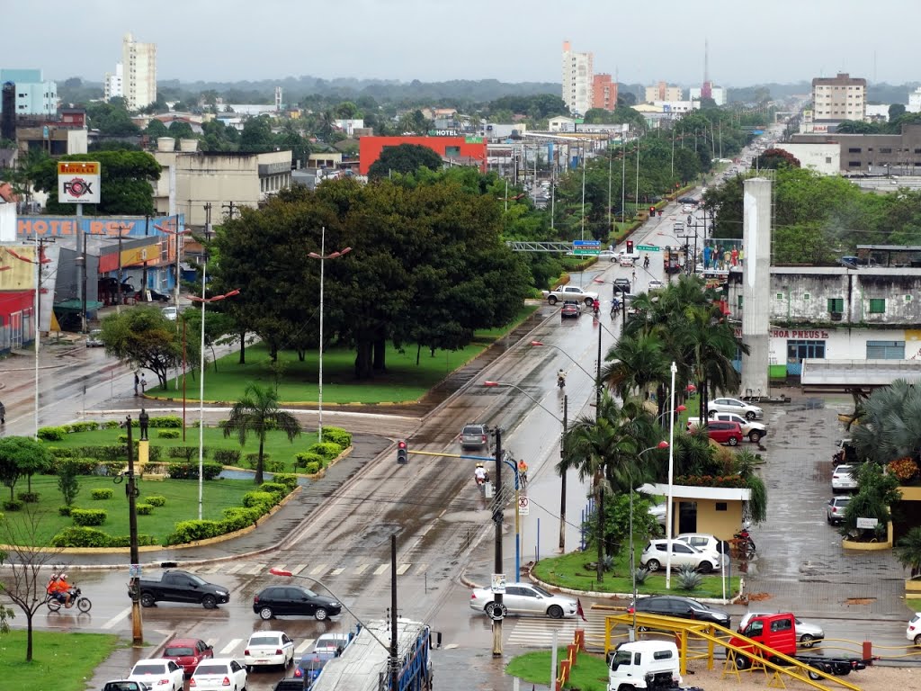 MOBILIDADE URBANA: Prefeitura anuncia criação de ciclovia no canteiro central da Av. Jorge Teixeira