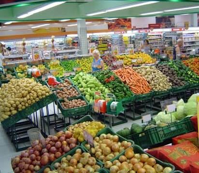 Vigilante é preso por furtar verduras em comércio na capital