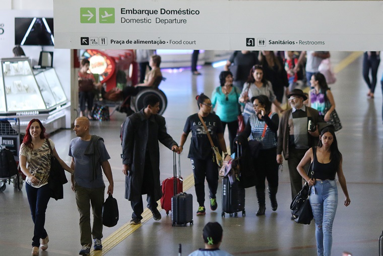 VIAJANTES: Número de passageiros em voos nacionais atinge 24 milhões no 1º trimestre