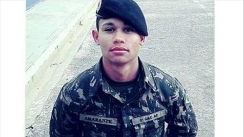 Soldado do Exército que morreu afogado é sepultado com honras militares 