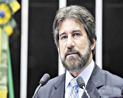 Senador Valdir Raupp afirma ser favorável ao impeachment e a saída do PMDB 