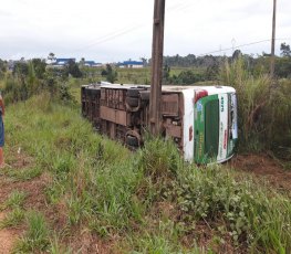 EUCATUR - Acidente com ônibus deixa criança morta e vários feridos na BR-364
