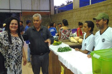 Deputada Ana da 8 mantém reunião com vereadores e produtores de Corumbiara