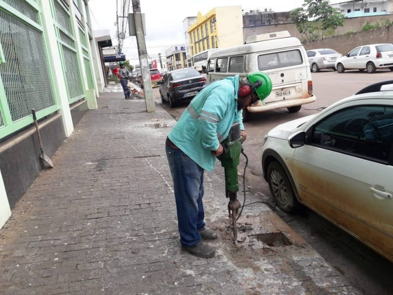 ARBORIZAÇÃO: Prefeitura inicia corte de calçadas para mega plantio de árvores