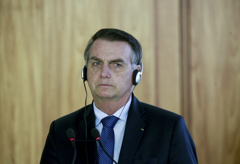 MOTORISTA: “Se Flávio errou, terá de pagar e eu lamento como pai”, diz Bolsonaro