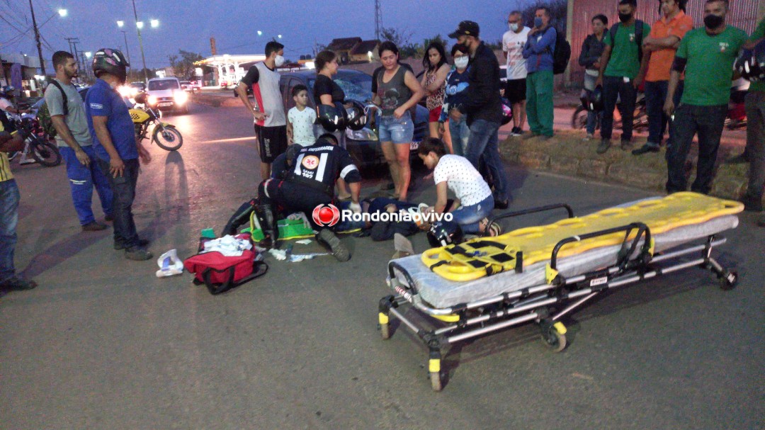 URGENTE - AO VIVO: Motociclista quebra a perna após ser atropelado por carro