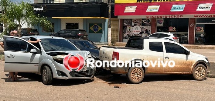 COLISÃO: Seis veículos se envolvem em acidente no Centro de Porto Velho 