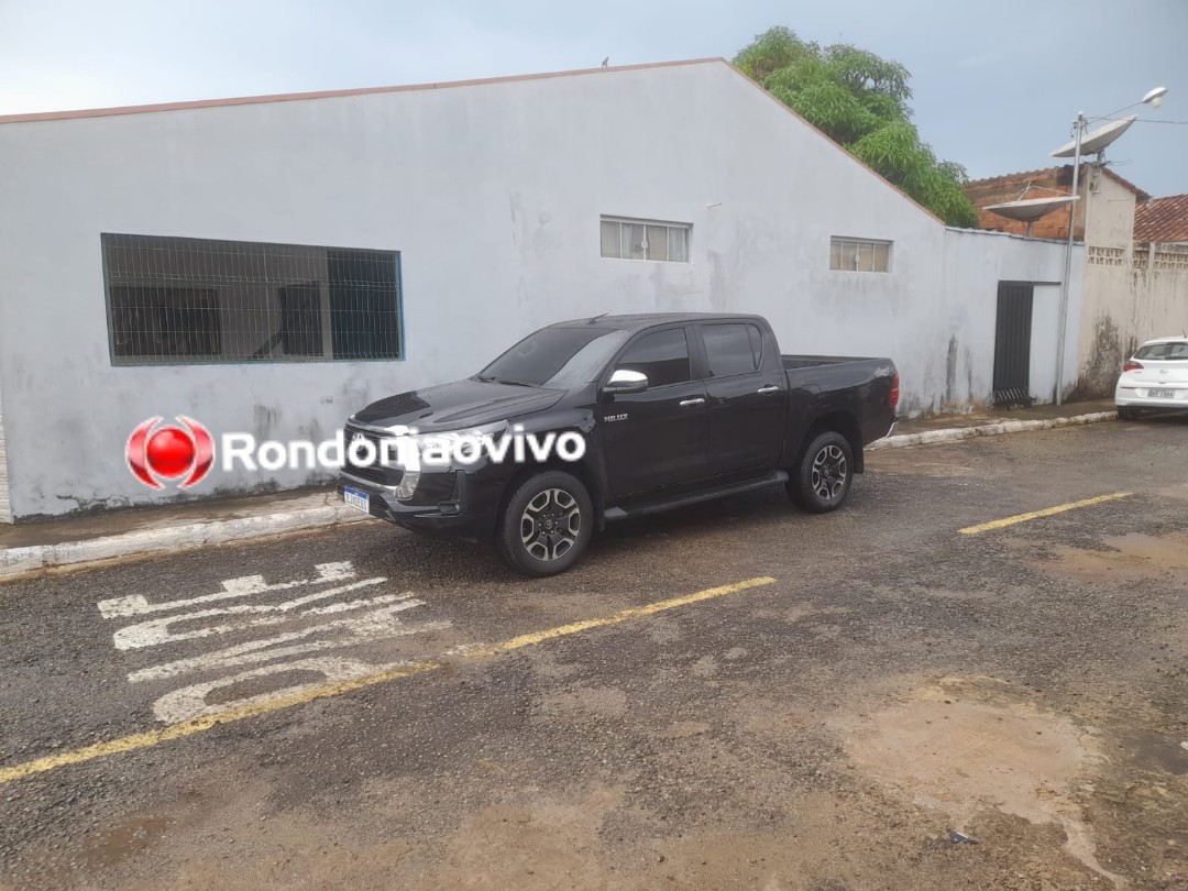 NO CONDOMÍNIO: Hilux furtada no Espírito Santo é encontrada pela Delegacia de Roubos e Furtos