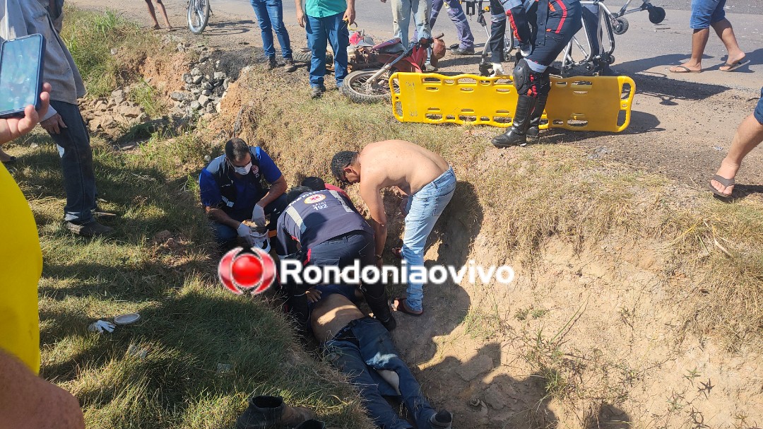 VÍDEO: Motociclista fica em estado grave ao cair em vala após colisão na BR-364