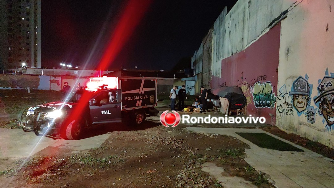 VIOLÊNCIA: Homem é assassinado a tiros ao lado de mulher na Jorge Teixeira 