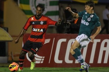 Flamengo e Atlético-PR irão decidir a Copa do Brasil 2013