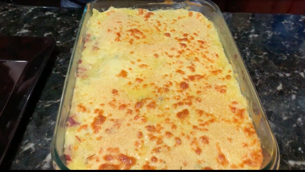 DELICIOSO: Escondidinho de carne seca com macaxeira ótima opção para um jantar especial