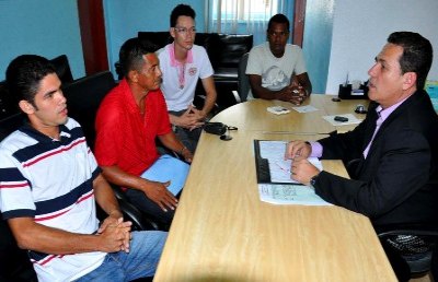 Maurão de Carvalho intercede por moradores 